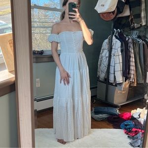 Beautiful White Maxi Dress - XS